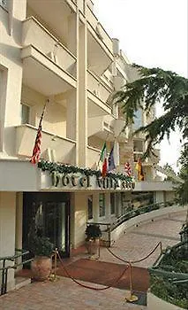Eden Hotel